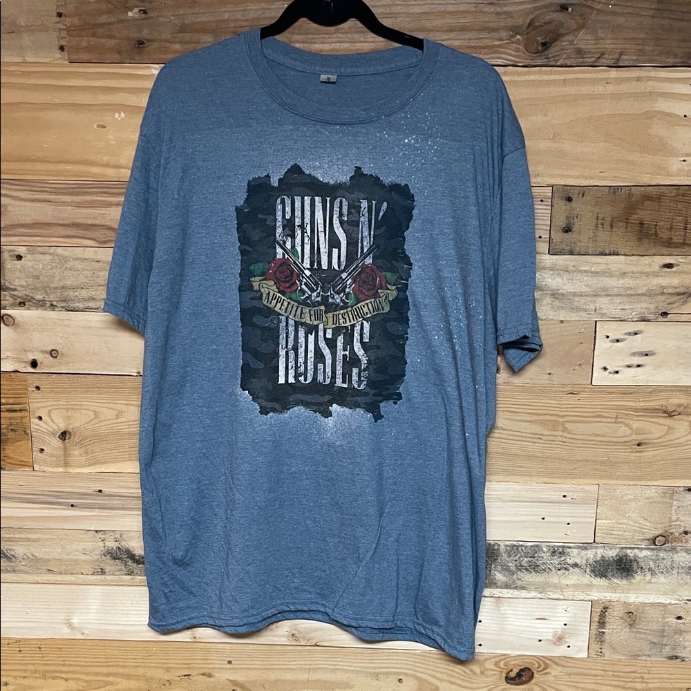 Guns N’ Roses Size Large Soft And Stretchy Blue Short Sleeve Graphic T-Shirt